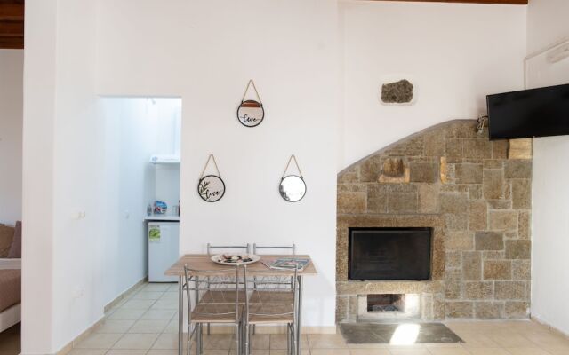 Dimelal Mikonos Downtown Apartments