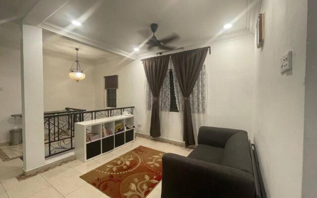 Homestay Laman Nuri, Kota Damansara