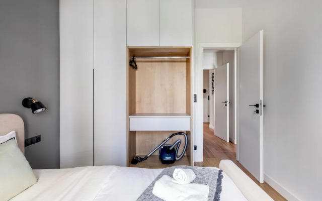 Bask - Chic 2 Bedroom Apt in Athens