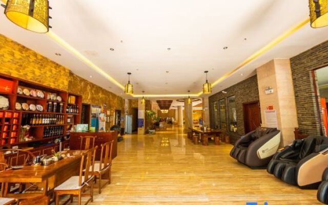 Maitreya Sanlong Hotel (Huquan Hot Spring Ecological Park Honghe Water Town Branch)