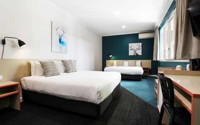 Greenacre Hotel