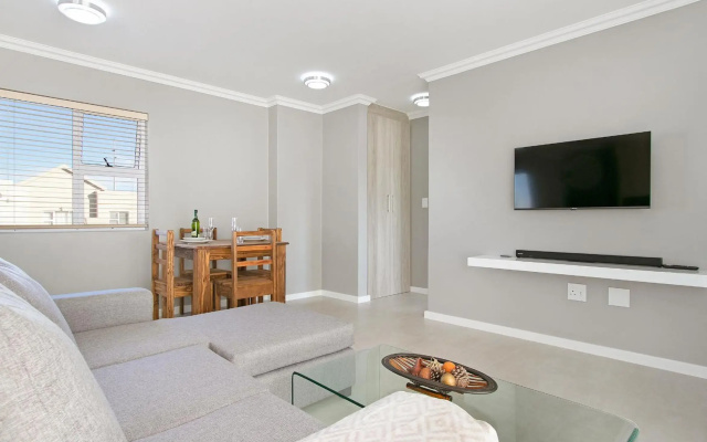 Stunning, Luxurious Apartment close to the beach