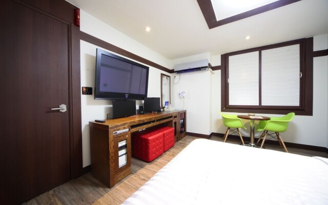 Castle Motel Iksan