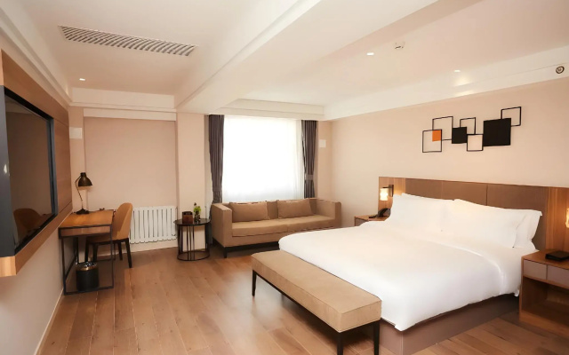 Homeinn Plus Hotel (Qiqihar Longhua Road)