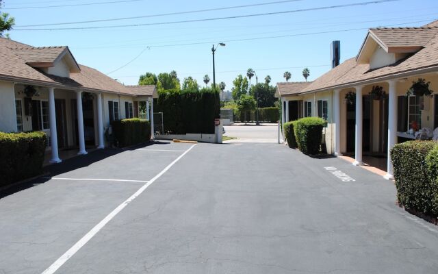 Rose Bowl Motel