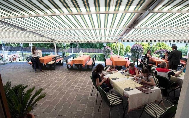 Albergo Locandamezzolago