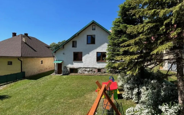Dedinky Lakeview Cottage