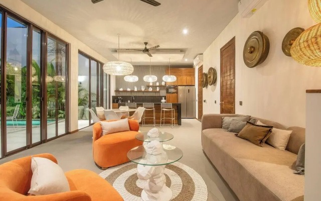 Modern 3BR Villa Enclosed Living – Guest Rooms – Kerobokan Kelod