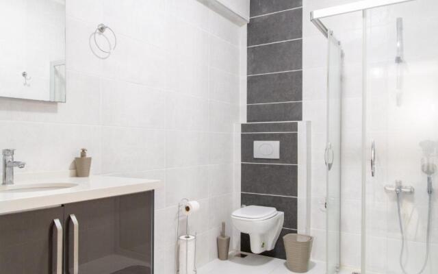 Spacious Flat with Pool in Kusadasi