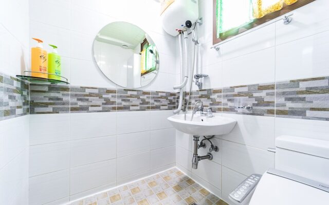 Uljin Dolbit Pension