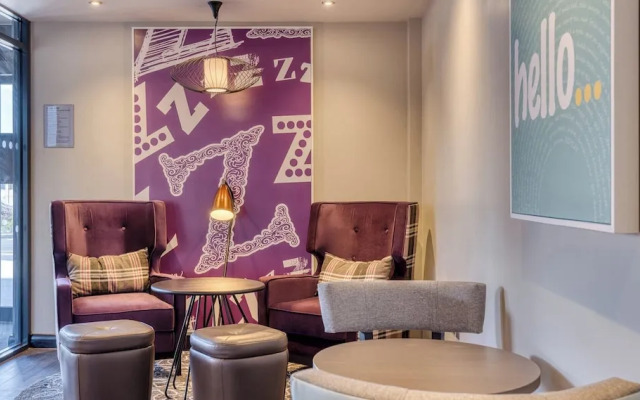 Premier Inn Bristol Parkway - M32