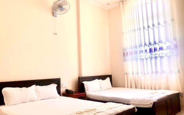 De Nhat Hotel