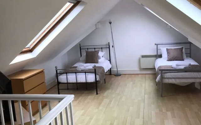 Woodstock Road Apartments (Peymans)