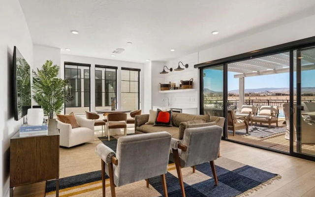 Playa Lucaya By Redawning