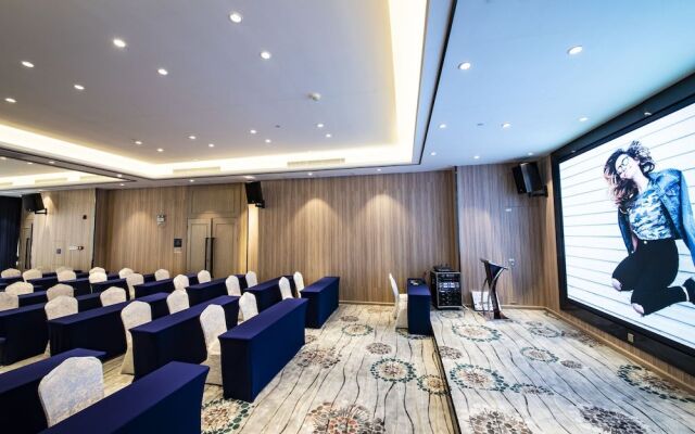 Kyriad Marvelous Hotel（Foshan Sanshui Wanda Plaza Branch）