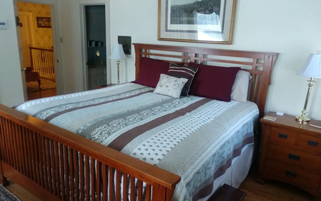 The Virginia Cliffe Inn