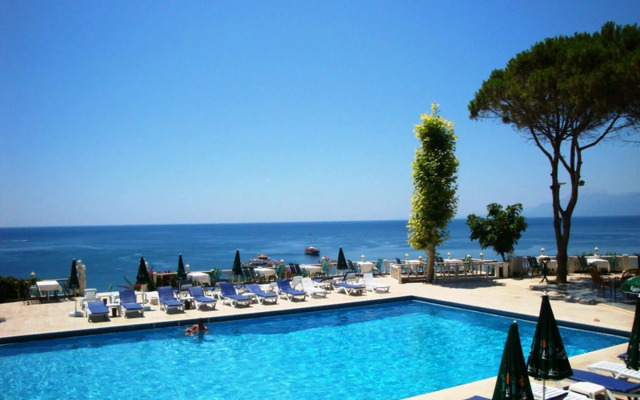 Lara Otel +12 Only Adult