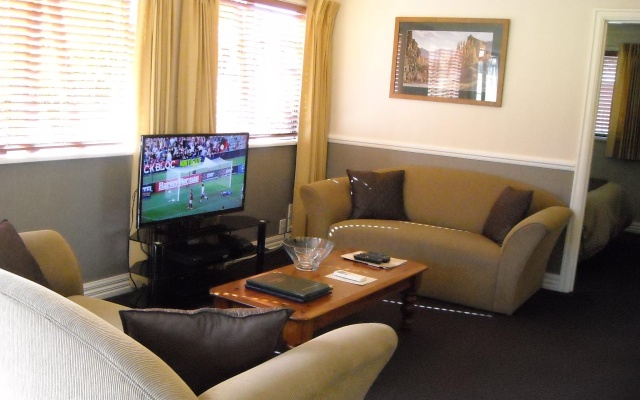 Alpine Springs Motel – Guest Rooms – Hanmer Springs