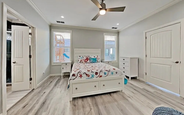 1231Swat 7 Bedroom Home