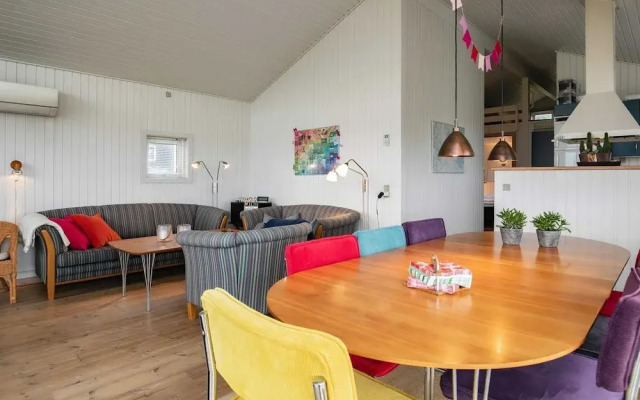 9 Person Holiday Home in Millinge-by Traum