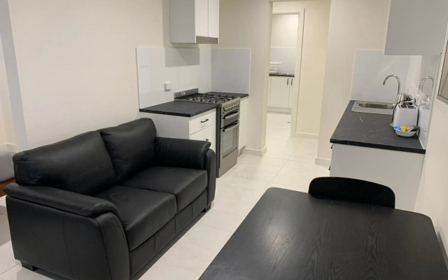 Beachside & Jetty View Apartment 4 - First Mate Apartment