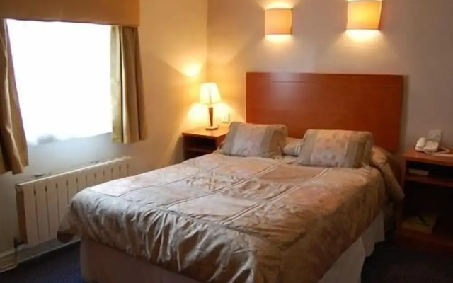 Saffron Suite And Kitchen