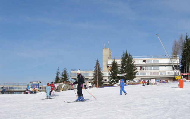 Residence Marilleva 1400