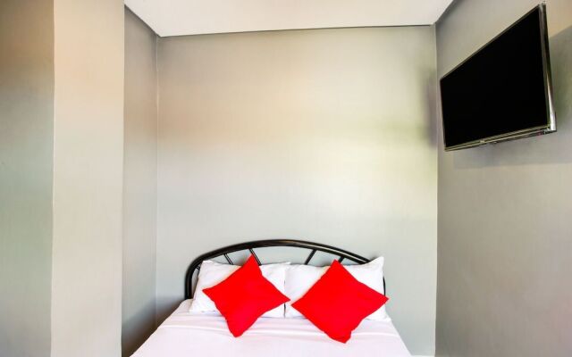 OYO 521 Bacaca Suites