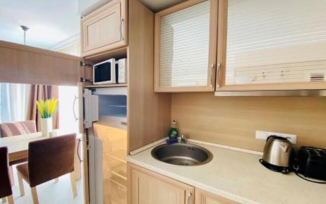 Bratanov Studio in Complex Harmony Suites 8