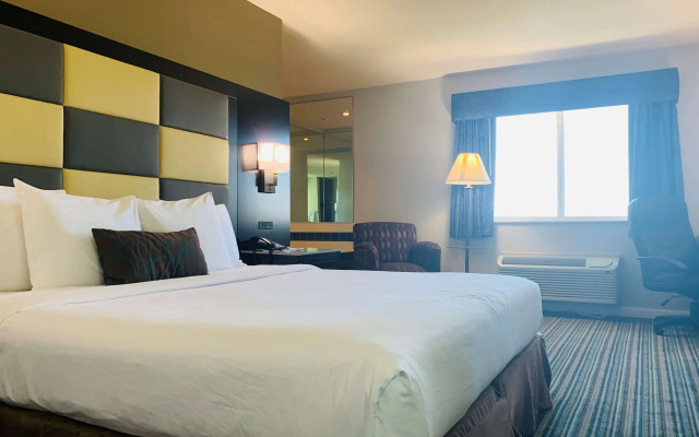 SureStay Plus Hotel by Best Western Redding
