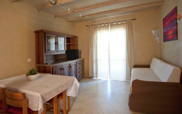 Stylish 1 Bedroom Apartment Near the Sea