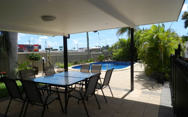 Golden Palms Motor Inn