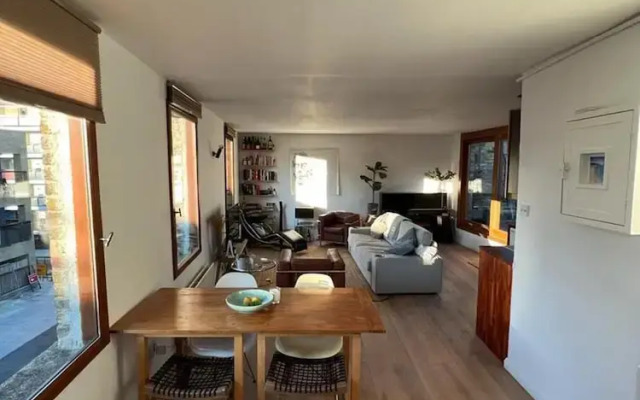 1 Bedroom-1 Bathroom-walkinshower-terrace