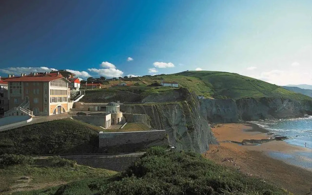 Hotel Talasoterapia Zelai