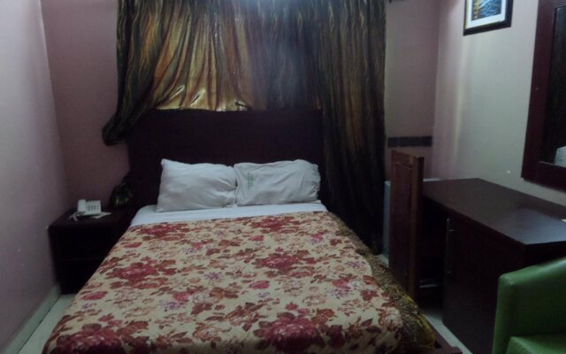 Scrolab Executive Hotel
