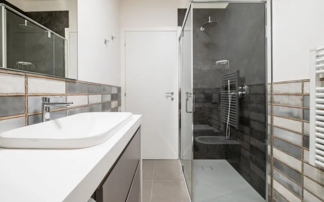 Ariosti Apartment I by Wonderful Italy