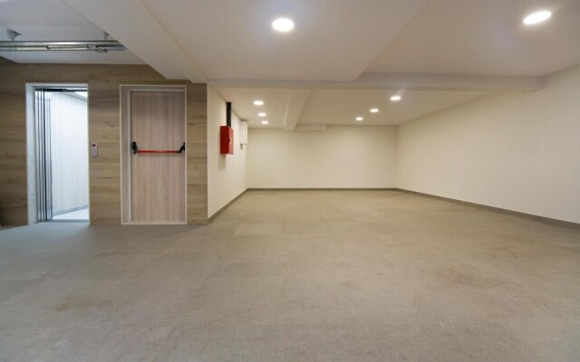 Amazing Apartment in Promajna With Wifi and 2 Bedrooms