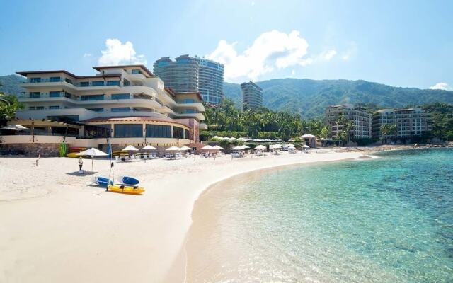 Luxury Condo Romantic Zone-Beach