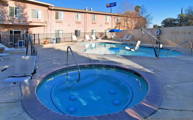 Quality Inn & Suites Fresno Northwest