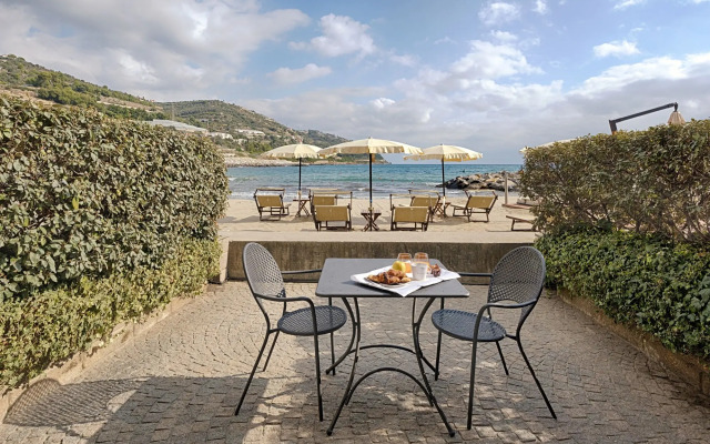 Hotel Riviera dei Fiori