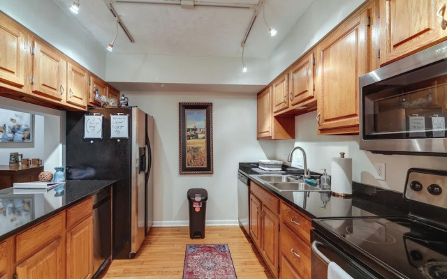 Cincinnati Home, Patio w/ Downtown Views!