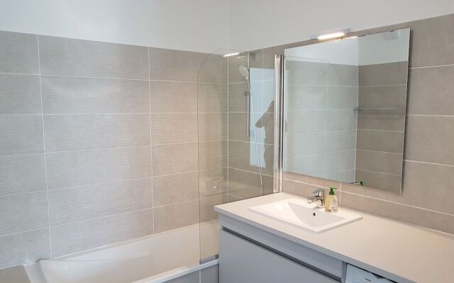 Appartement Neuf Stylé Proche Gare Sud