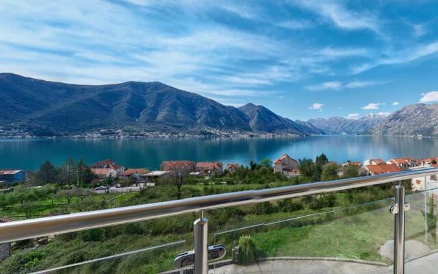 Lavender House Apartments, Dobrota