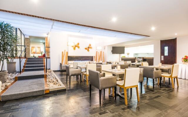 Hotel Hill House Suites