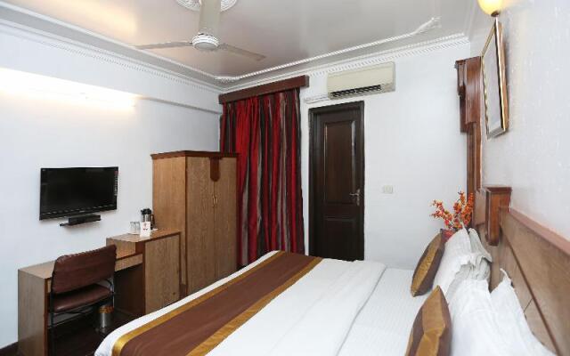 OYO 497 Hotel Welcome Palace