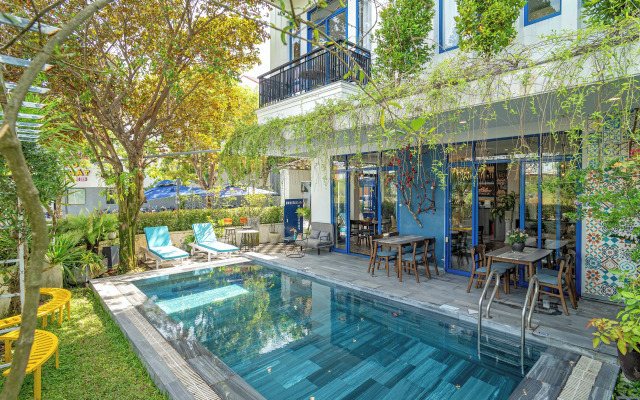 Chez Mimosa Hoi An Blue Villa