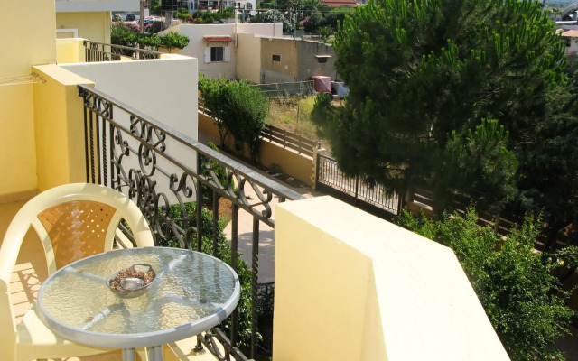 Fotis Studios Apartments