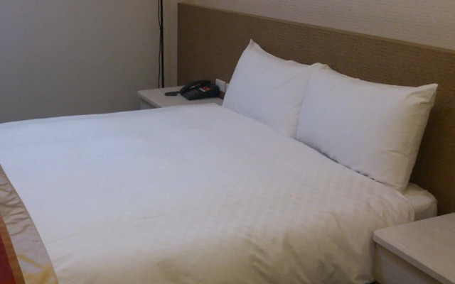 Shun-Yi Hotel