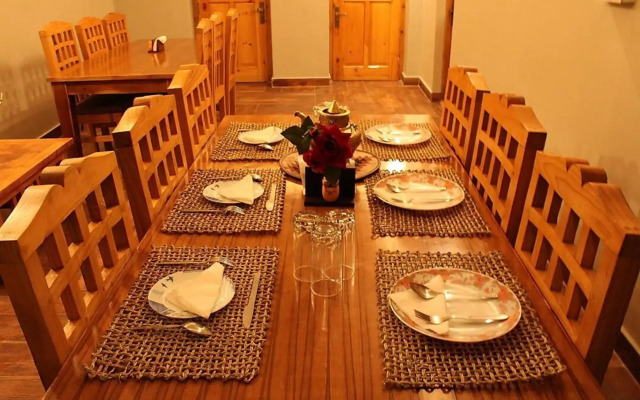 Dakpa House