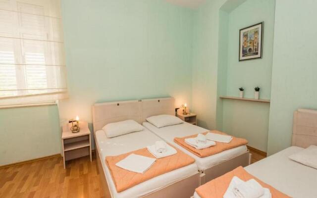 Guesthouse Aurora